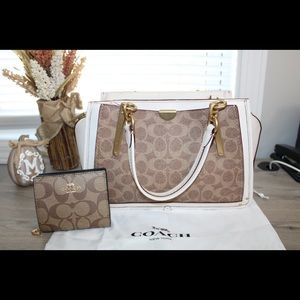 Coach dreamer bag with matching wallet